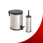 Kupatilski set sa kantom i četkom.